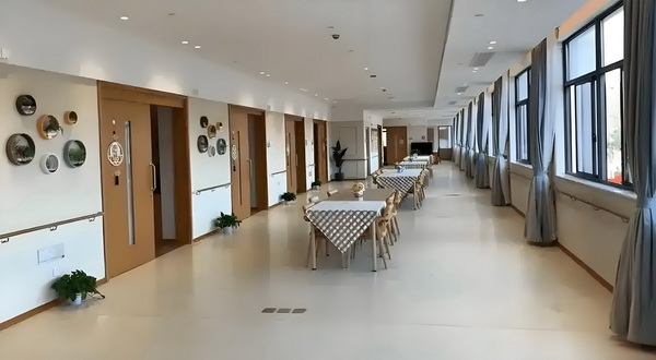 深圳市积分入户申请系统_这版超人如何应对特朗普的时代 这版超人鼓槌舞动着手中的