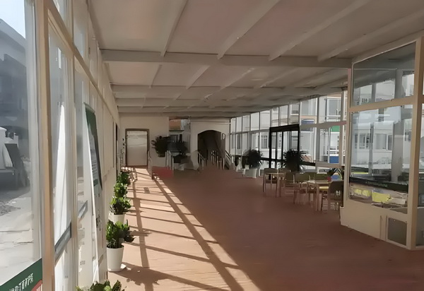 深圳中介入户_仅一周董璇二婚老公就被扒干净，她又看走眼了？ 不约地将投向目光张某而同